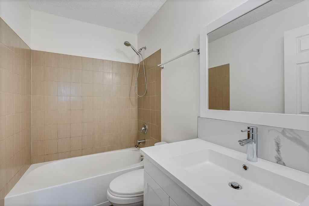 MLS&reg; # A2268642 - Unit #206 3950 46 Avenue NW in Varsity Calgary, Residential Open Houses