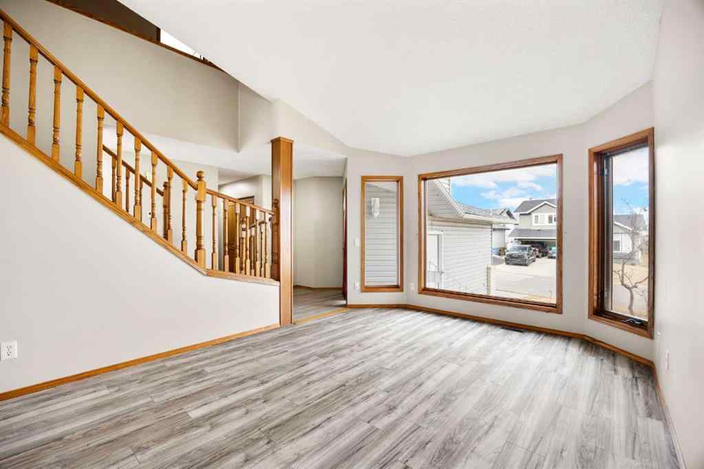 MLS® A2268665 - 650 Sandringham Place NW in Sandstone Valley Calgary, Residential