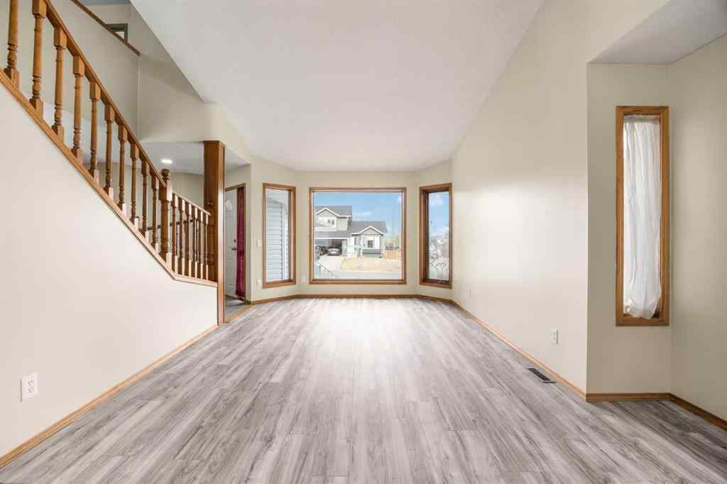 MLS® A2268665 - 650 Sandringham Place NW in Sandstone Valley Calgary, Residential
