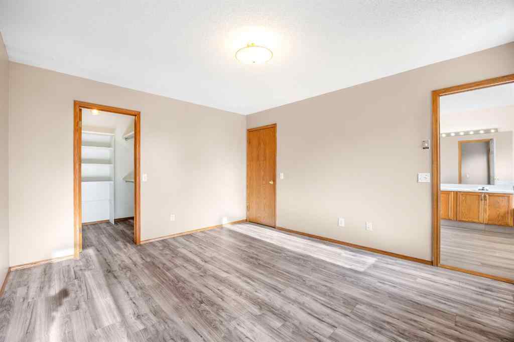 MLS® A2268665 - 650 Sandringham Place NW in Sandstone Valley Calgary, Residential