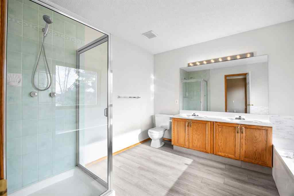 MLS® A2268665 - 650 Sandringham Place NW in Sandstone Valley Calgary, Residential