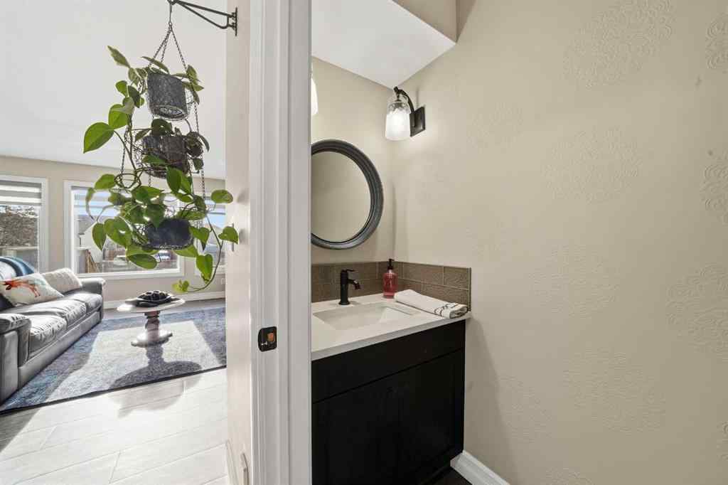 MLS&reg; # A2268678 - 9 Woodbine Close  in Harvest Meadows Blackfalds, Residential Open Houses