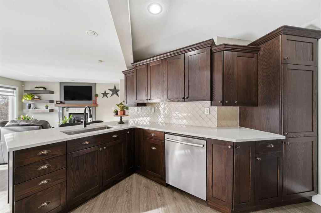 MLS&reg; # A2268678 - 9 Woodbine Close  in Harvest Meadows Blackfalds, Residential Open Houses