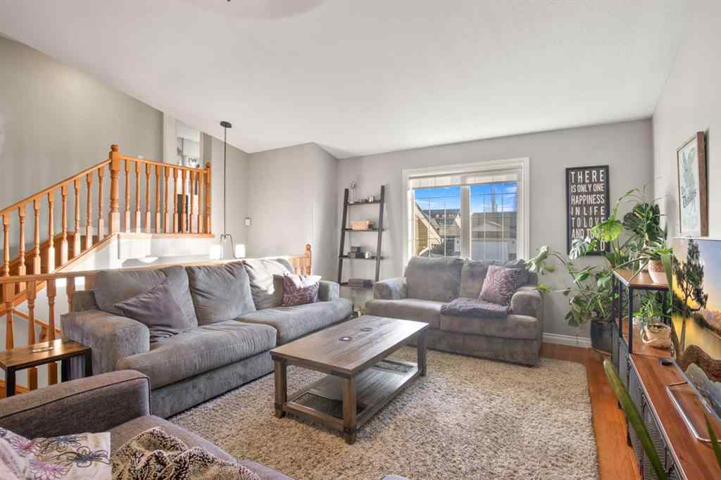 MLS® A2268679 - 2 Holbrook Place   in Hewlett Park Sylvan Lake, Residential