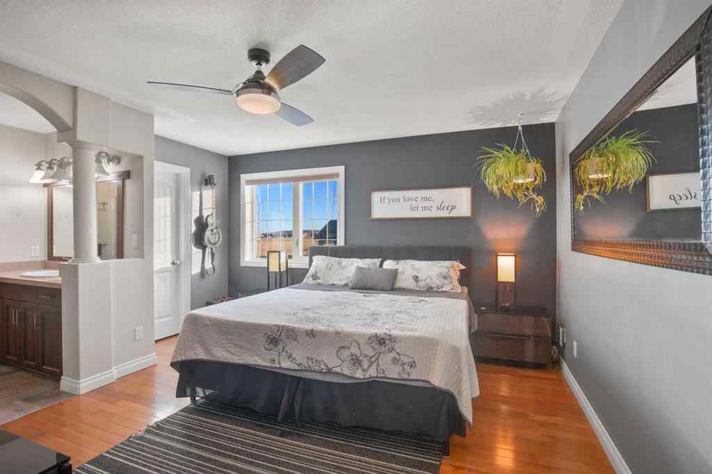 MLS® A2268679 - 2 Holbrook Place   in Hewlett Park Sylvan Lake, Residential