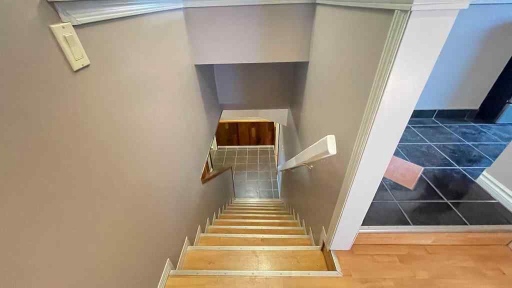 MLS® A2268685 - 1919 19 Avenue S in Agnes Davidson Lethbridge, Residential