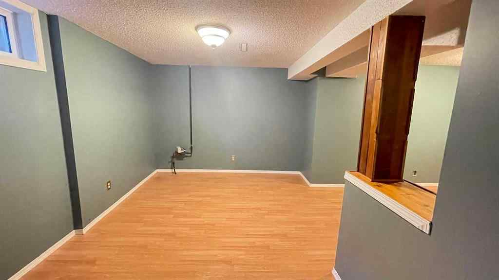 MLS® A2268685 - 1919 19 Avenue S in Agnes Davidson Lethbridge, Residential