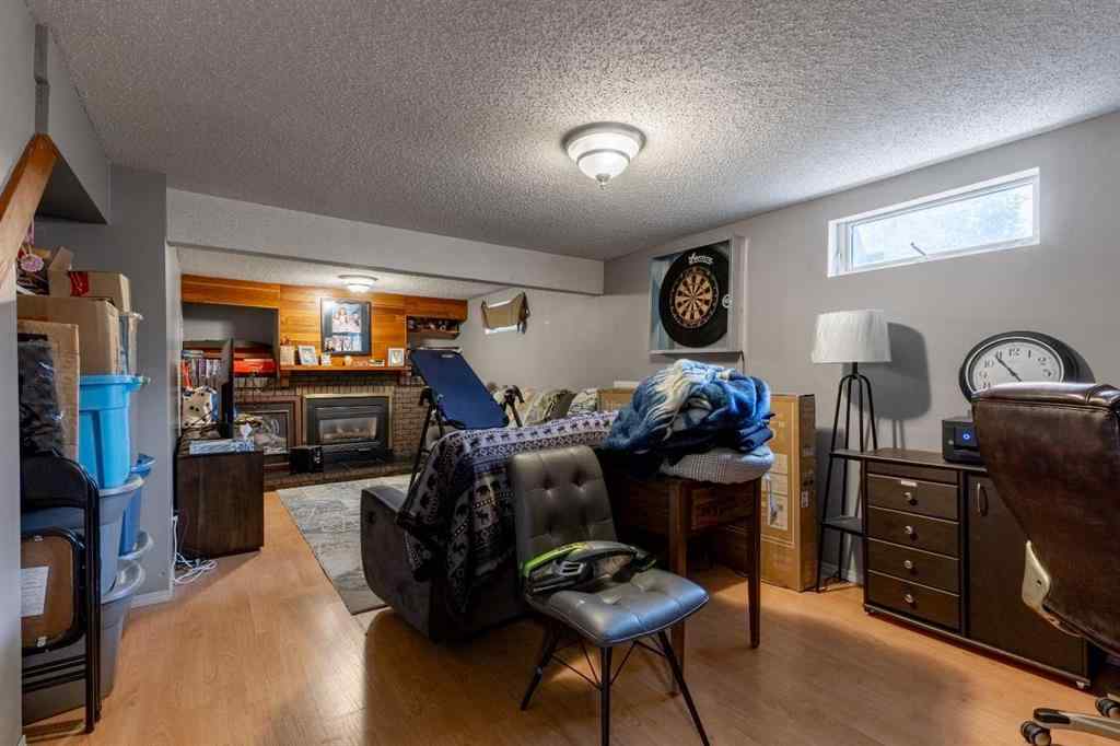 MLS® A2268685 - 1919 19 Avenue S in Agnes Davidson Lethbridge, Residential