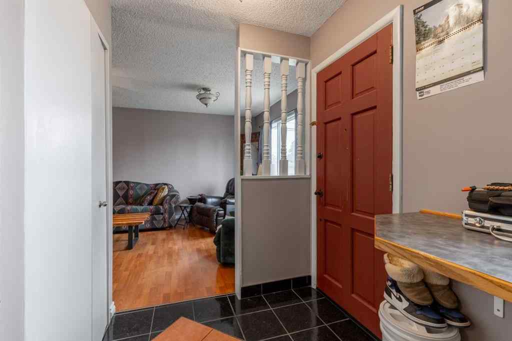 MLS® A2268685 - 1919 19 Avenue S in Agnes Davidson Lethbridge, Residential