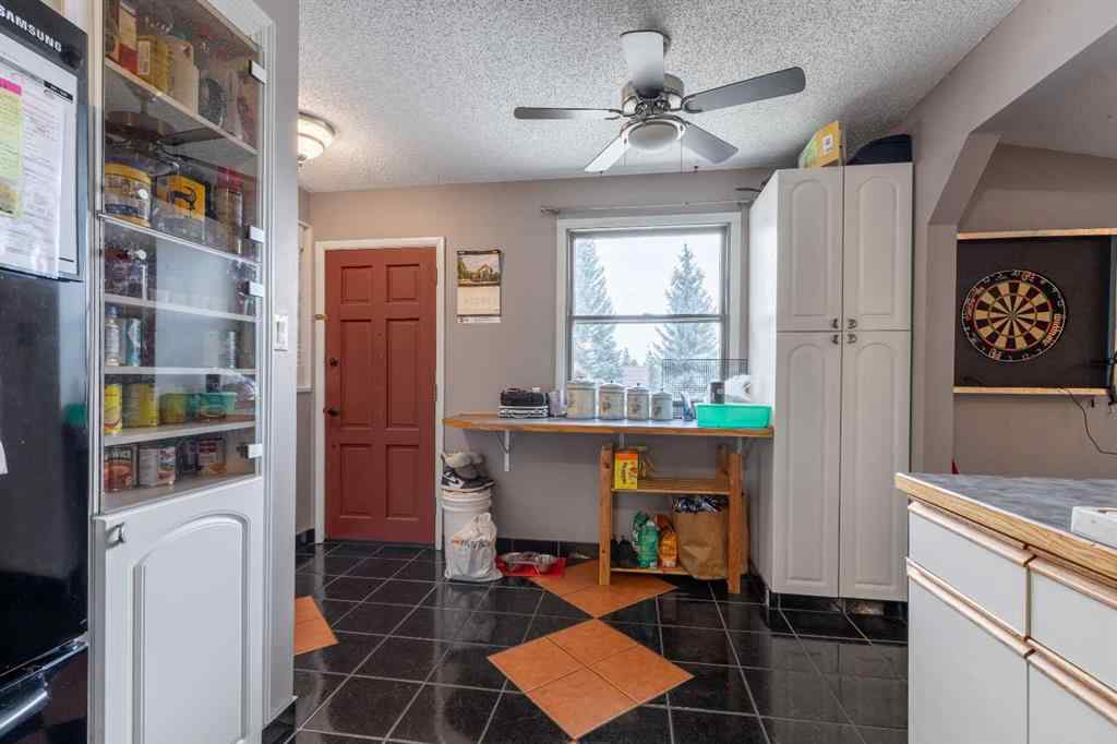 MLS® A2268685 - 1919 19 Avenue S in Agnes Davidson Lethbridge, Residential