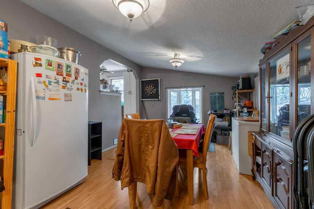 MLS® A2268685 - 1919 19 Avenue S in Agnes Davidson Lethbridge, Residential