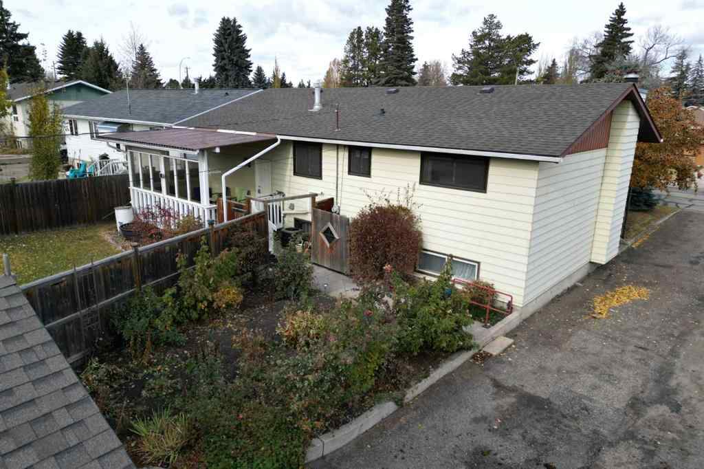 MLS® A2268686 - 5709 55th Avenue   in Downtown Lacombe Lacombe, Residential