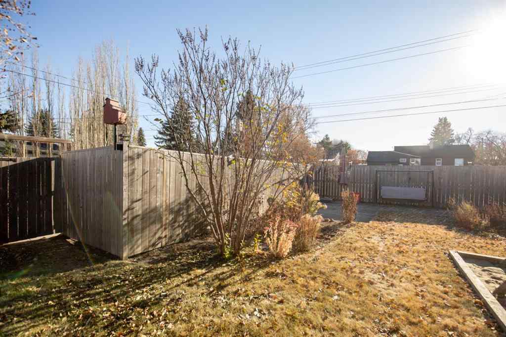 MLS® A2268686 - 5709 55th Avenue   in Downtown Lacombe Lacombe, Residential