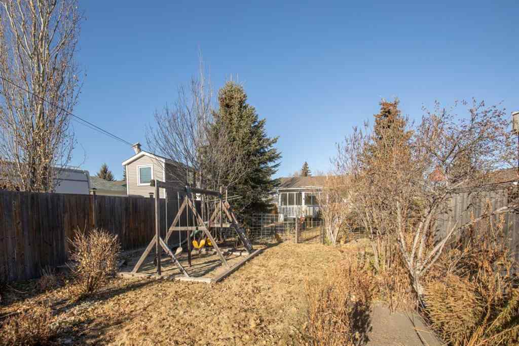 MLS® A2268686 - 5709 55th Avenue   in Downtown Lacombe Lacombe, Residential