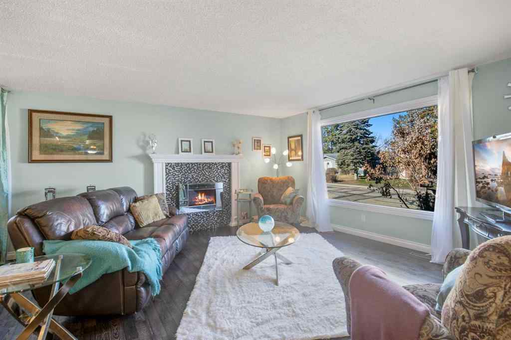 MLS® A2268686 - 5709 55th Avenue   in Downtown Lacombe Lacombe, Residential