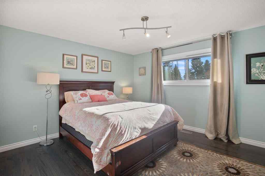 MLS® A2268686 - 5709 55th Avenue   in Downtown Lacombe Lacombe, Residential