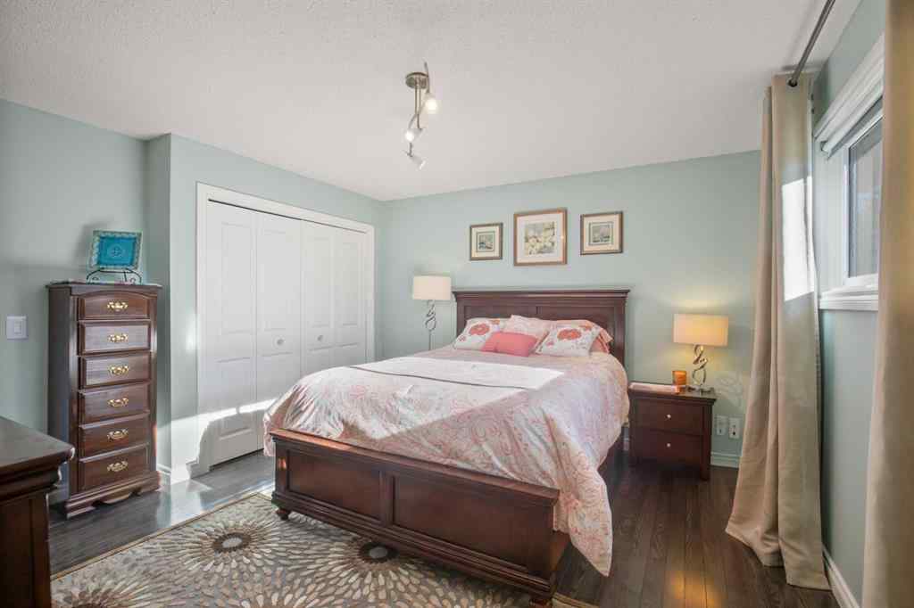 MLS® A2268686 - 5709 55th Avenue   in Downtown Lacombe Lacombe, Residential