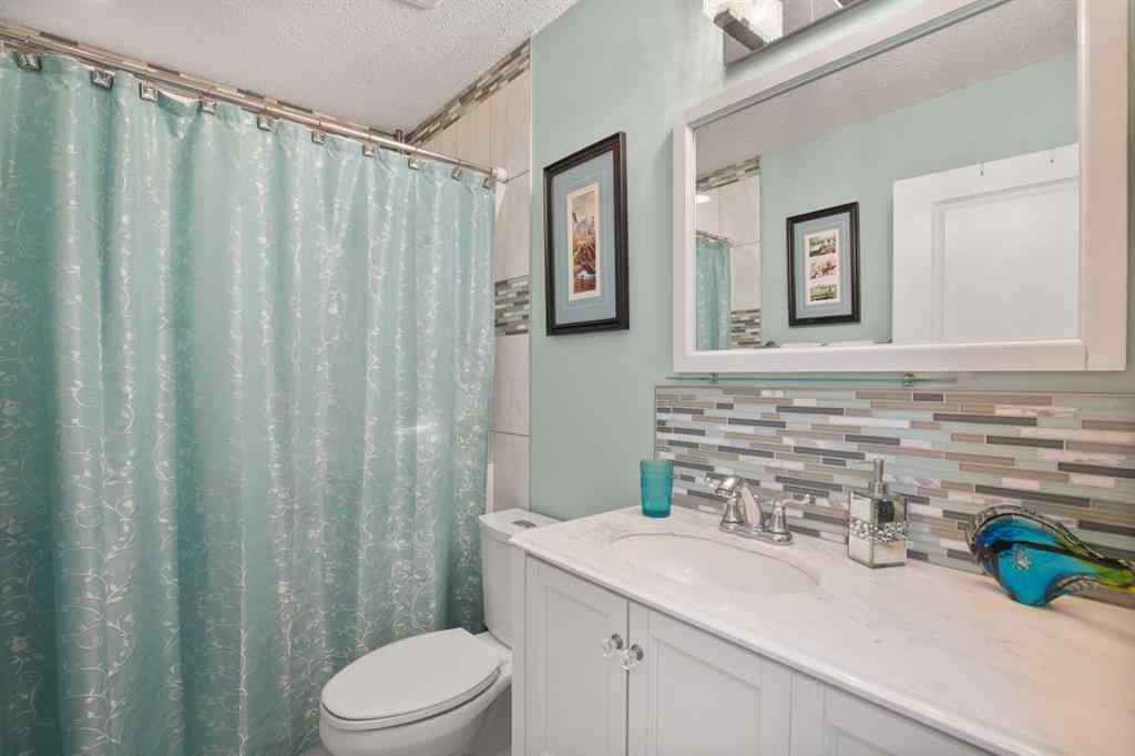 MLS® A2268686 - 5709 55th Avenue   in Downtown Lacombe Lacombe, Residential