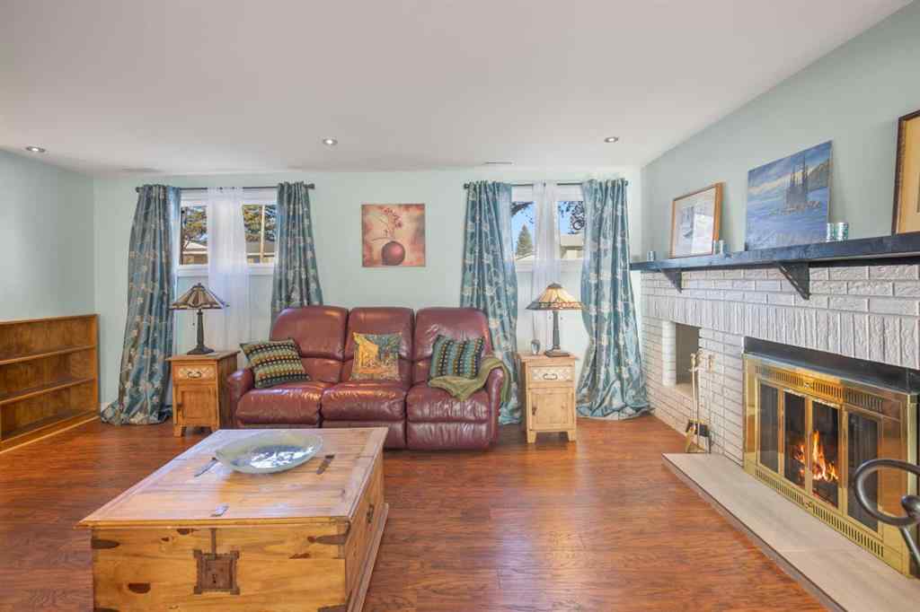 MLS® A2268686 - 5709 55th Avenue   in Downtown Lacombe Lacombe, Residential