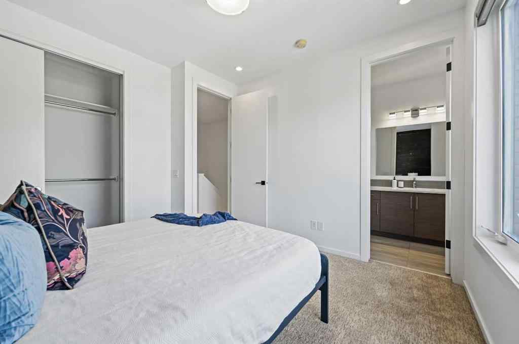 MLS® A2268693 - 3569 19 Avenue SW in Killarney/Glengarry Calgary, Residential