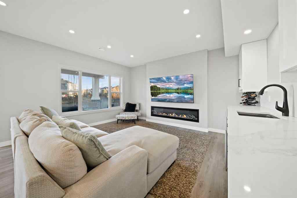 MLS® A2268701 - 50 Bayview Circle SW in Bayview Airdrie, Residential