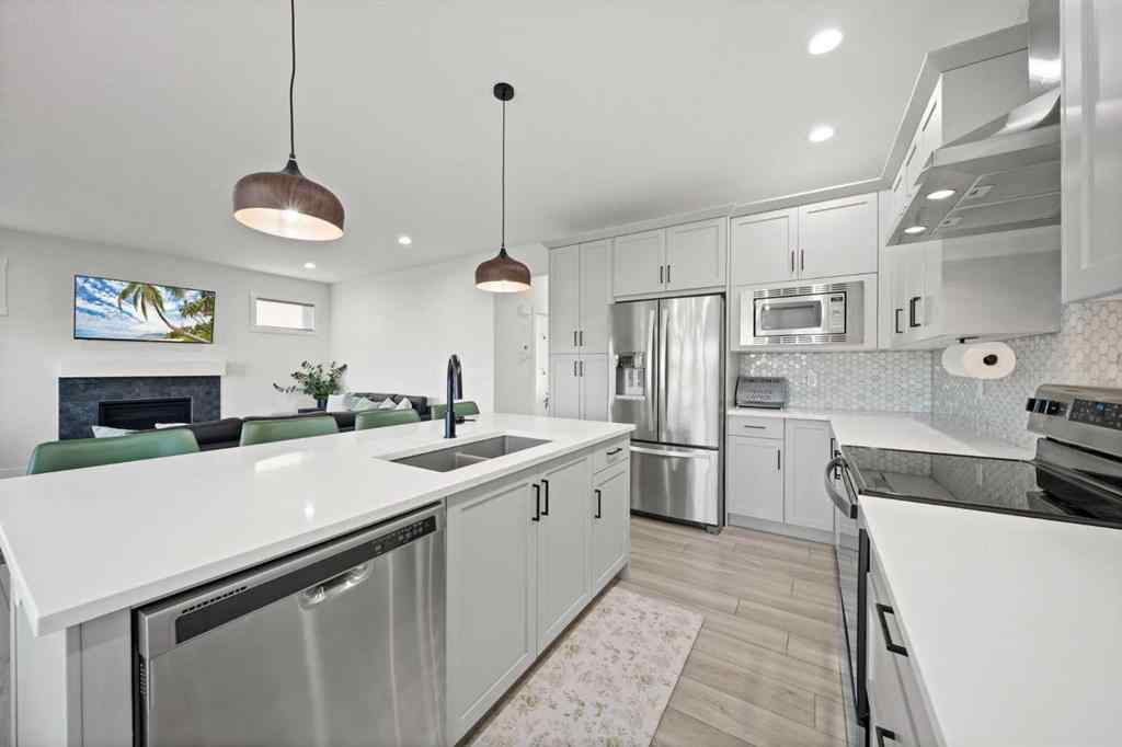 MLS® A2268701 - 50 Bayview Circle SW in Bayview Airdrie, Residential