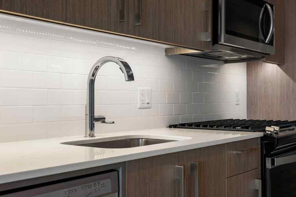 MLS&reg; # A2268709 - Unit #523 18 A Street NW in West Hillhurst Calgary, Residential Open Houses