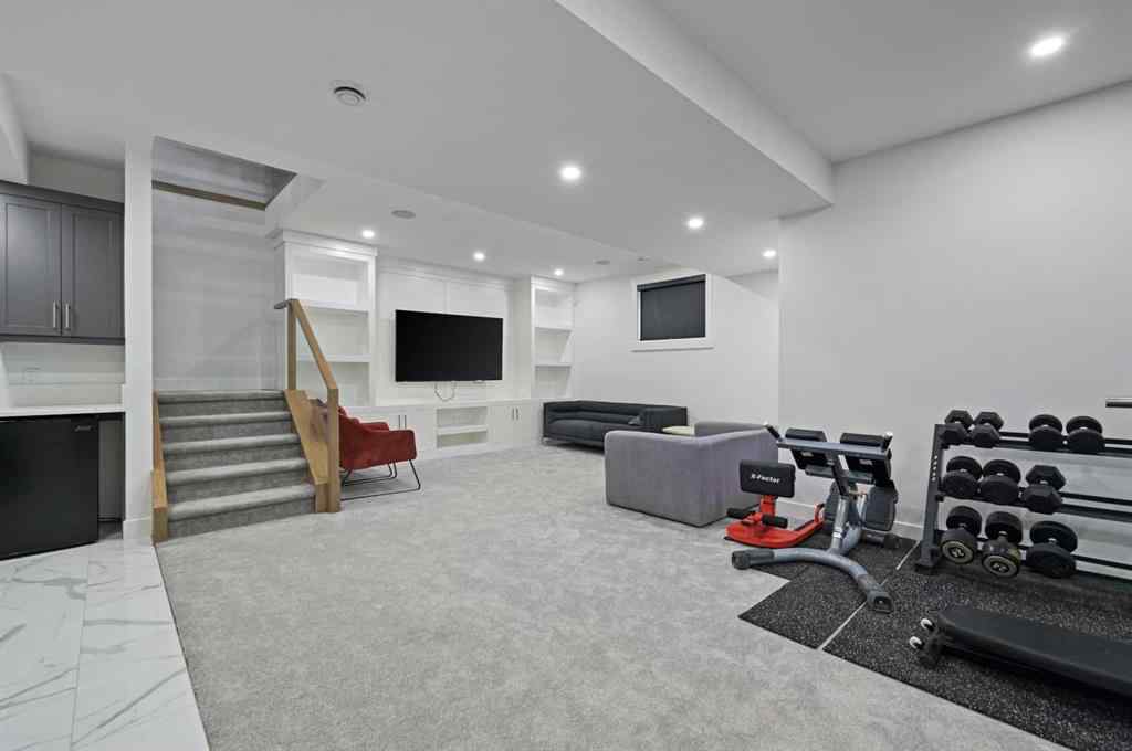 MLS® A2268715 - 7250 Elkton Drive SW in Springbank Hill Calgary, Residential