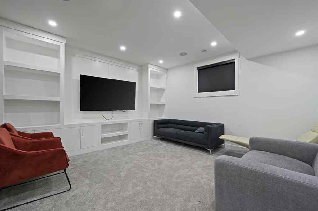 MLS® A2268715 - 7250 Elkton Drive SW in Springbank Hill Calgary, Residential