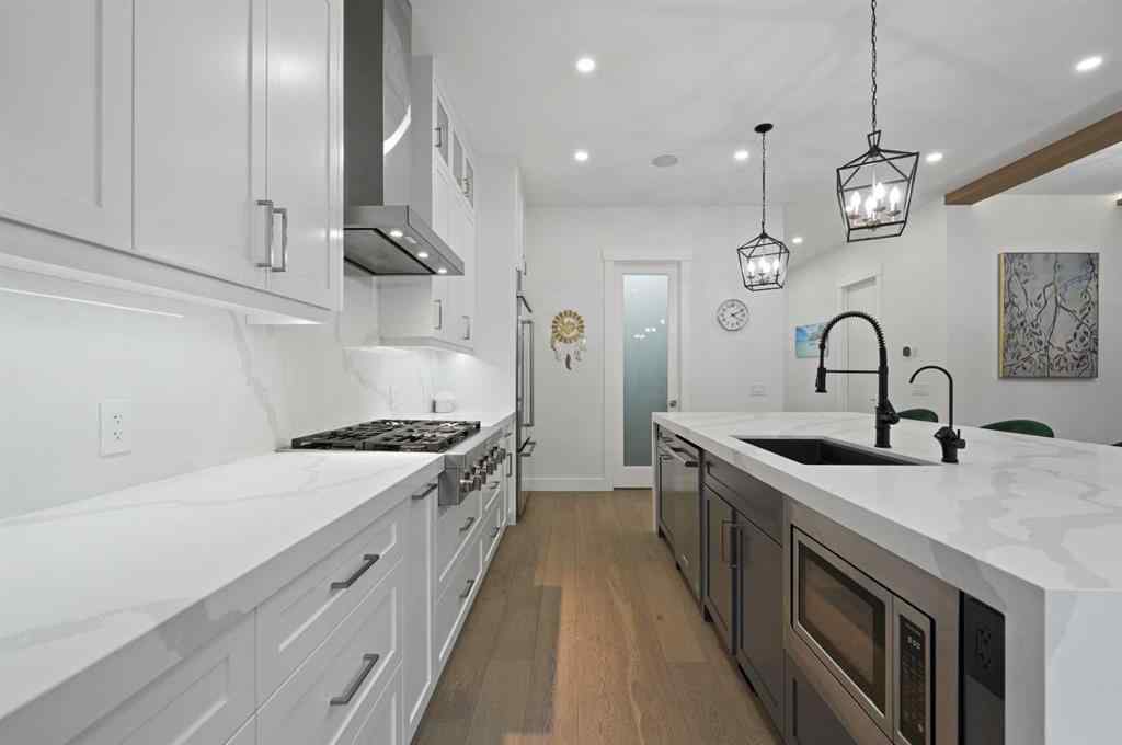 MLS® A2268715 - 7250 Elkton Drive SW in Springbank Hill Calgary, Residential