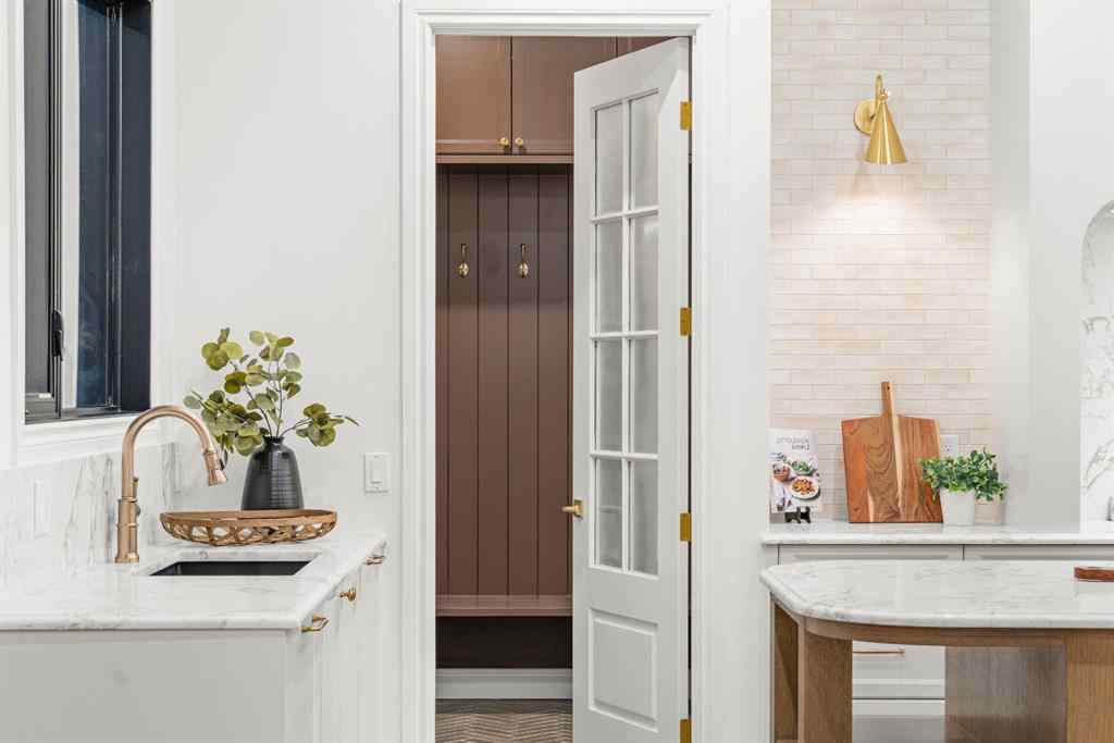 MLS® A2268730 - 1936 31 Avenue SW in South Calgary Calgary, Residential