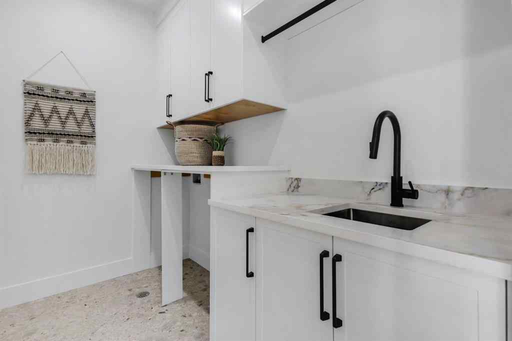 MLS® A2268732 - 4138 7 Avenue SW in Rosscarrock Calgary, Residential