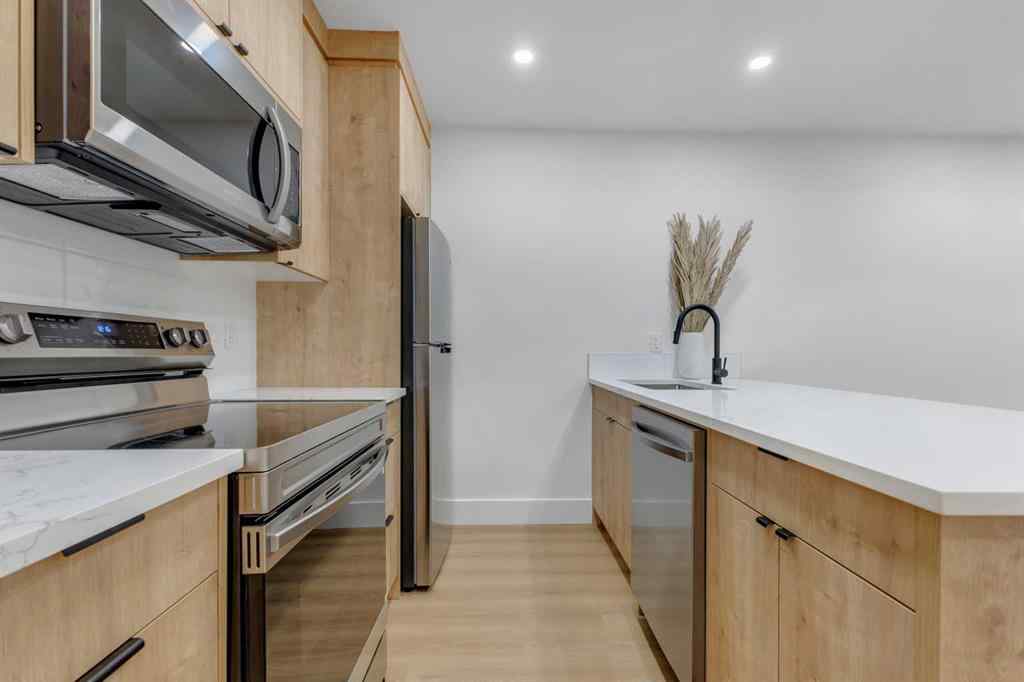 MLS® A2268732 - 4138 7 Avenue SW in Rosscarrock Calgary, Residential