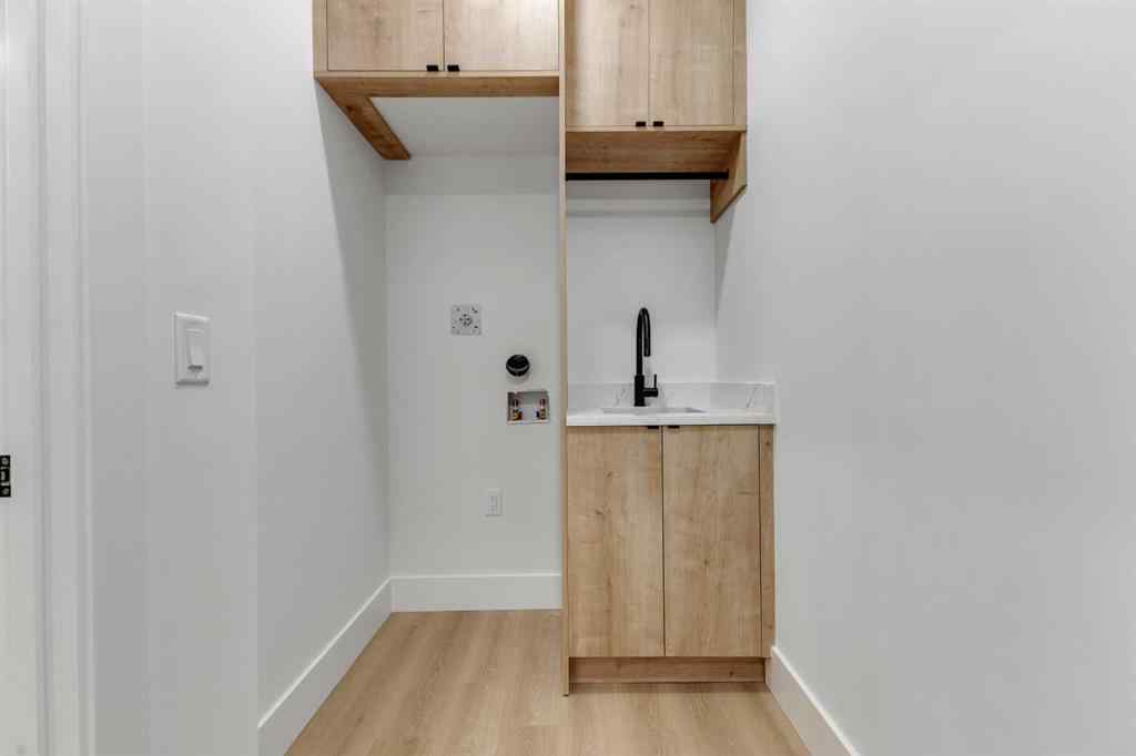 MLS® A2268732 - 4138 7 Avenue SW in Rosscarrock Calgary, Residential