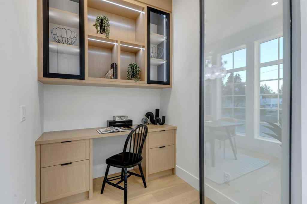 MLS® A2268732 - 4138 7 Avenue SW in Rosscarrock Calgary, Residential