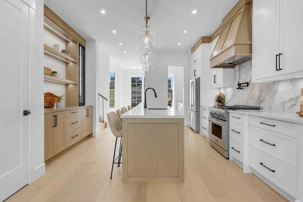 MLS® A2268732 - 4138 7 Avenue SW in Rosscarrock Calgary, Residential