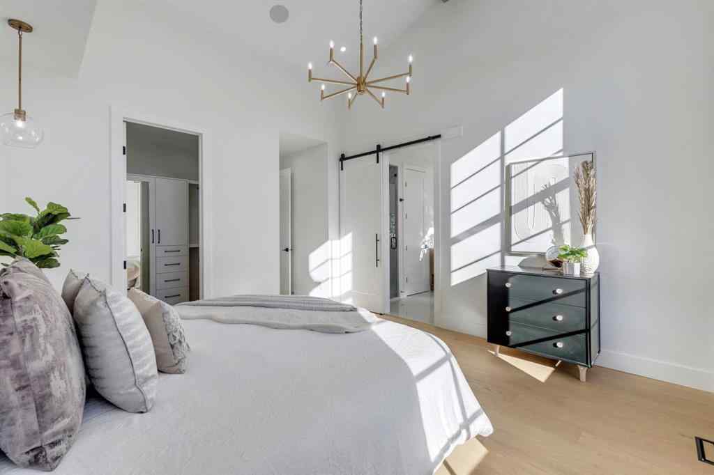 MLS® A2268732 - 4138 7 Avenue SW in Rosscarrock Calgary, Residential