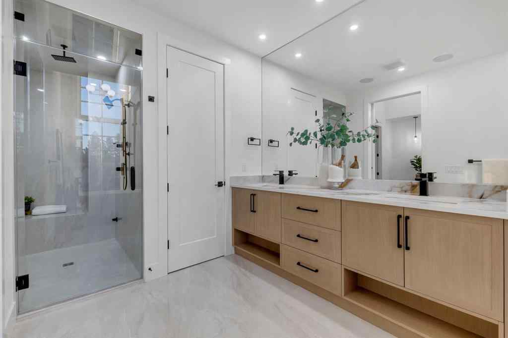 MLS® A2268732 - 4138 7 Avenue SW in Rosscarrock Calgary, Residential