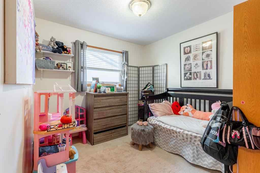 MLS® A2268734 - 66 Assiniboia Way W in Indian Battle Heights Lethbridge, Residential