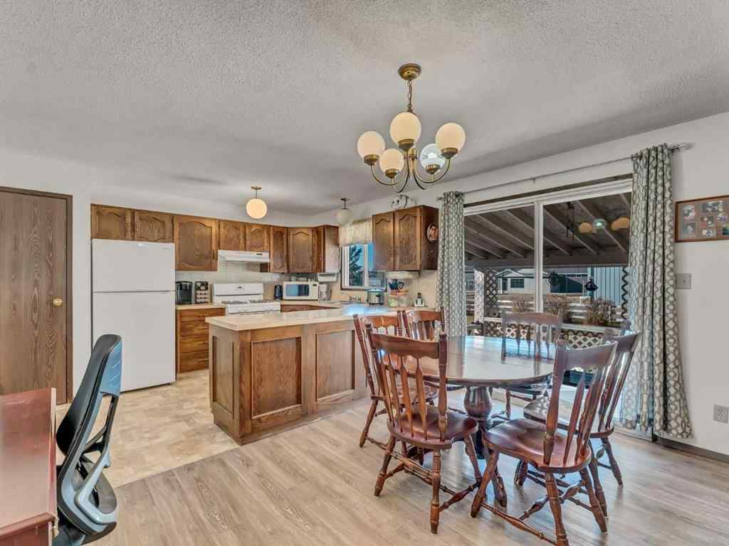 MLS® # A2268742 - 224 1 Street W in NONE Duchess, Residential Open Houses