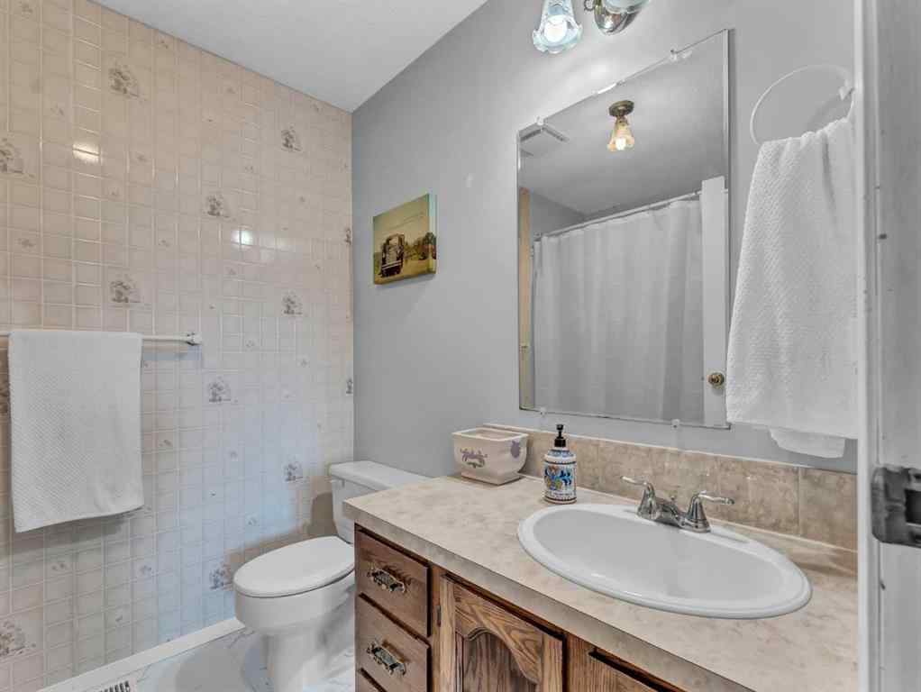 MLS® # A2268742 - 224 1 Street W in NONE Duchess, Residential Open Houses