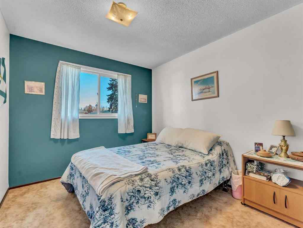 MLS® # A2268742 - 224 1 Street W in NONE Duchess, Residential Open Houses