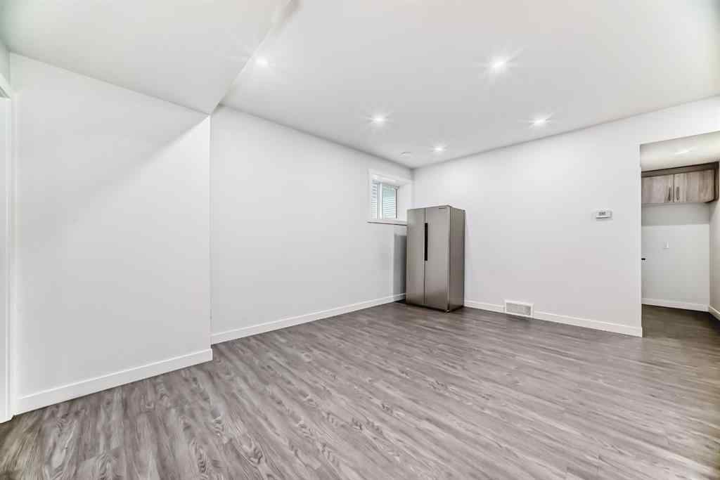 MLS® A2268748 - 127 Saddlecrest Grove NE in Saddle Ridge Calgary, Residential