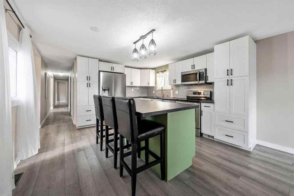 MLS® A2268761 - 136 Brentwood Place  in Brentwood_Strathmore Strathmore, Residential