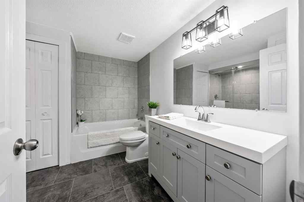 MLS® A2268761 - 136 Brentwood Place  in Brentwood_Strathmore Strathmore, Residential