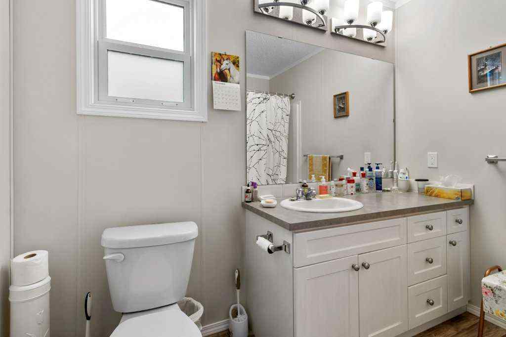 MLS&reg; # A2268765 - 27 Baywood Link  in Lighthouse Point Sylvan Lake, Residential Open Houses