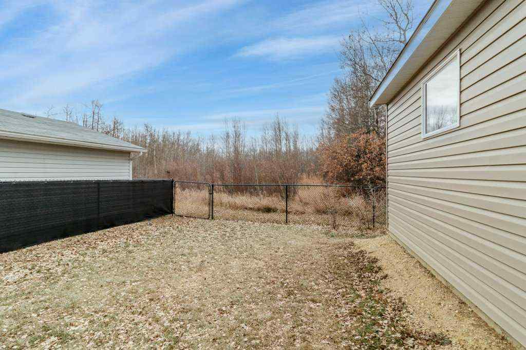 MLS&reg; # A2268765 - 27 Baywood Link  in Lighthouse Point Sylvan Lake, Residential Open Houses