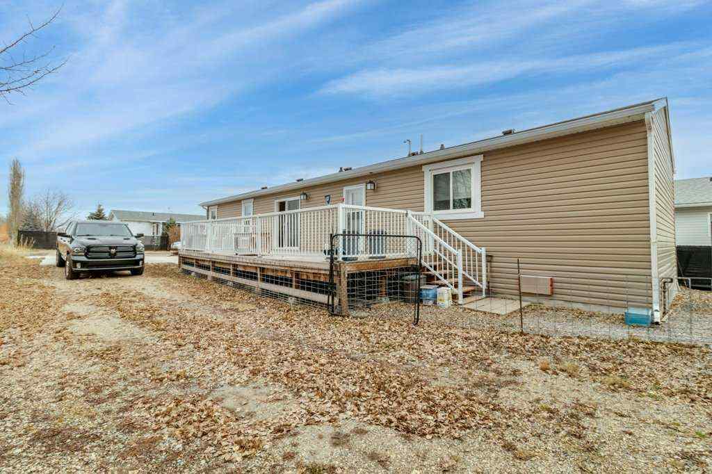 MLS&reg; # A2268765 - 27 Baywood Link  in Lighthouse Point Sylvan Lake, Residential Open Houses