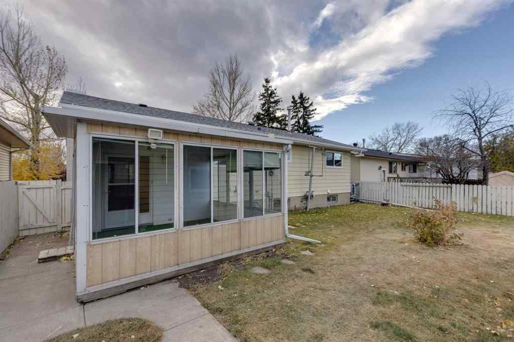 MLS® A2268766 - 6320 Rundlehorn Drive NE in Pineridge Calgary, Residential
