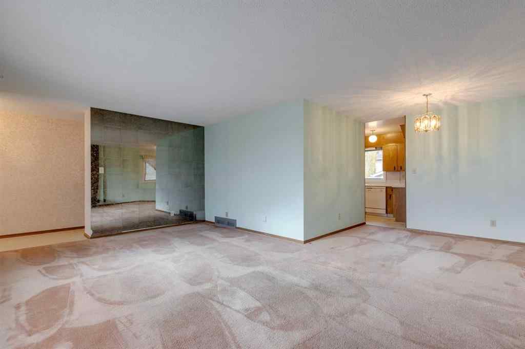 MLS® A2268766 - 6320 Rundlehorn Drive NE in Pineridge Calgary, Residential